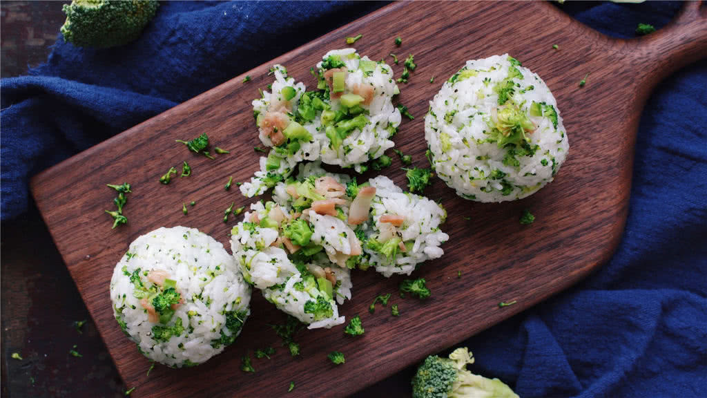 Phien ban com nam danh cho nguoi luoi an rau, tre con cung me