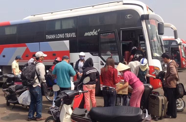 ... với nhiều hành lý, đồ đạc