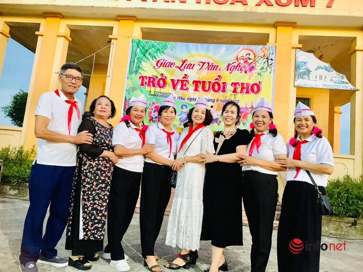 Xom lang ‘vui nhu Tet’ vi man hoa than nu sinh cua cac cu U70-Hinh-2