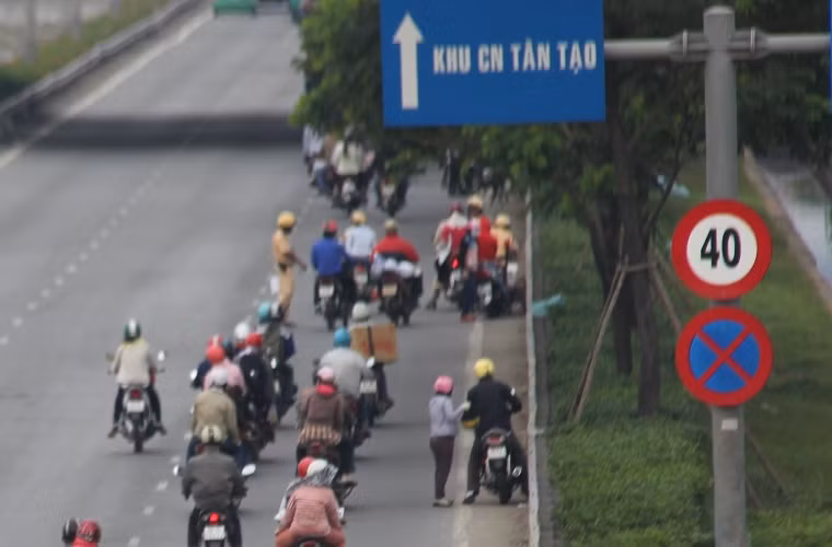 ... nên không ít trường hợp bị CSGT chặn dừng xử phạt.