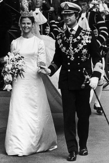 Thế vận hội mùa hè năm 1972 ở Munich là cầu nối se duyên cho chuyện tình cô gái trẻ Silvia Sommerlath và Hoàng tử kế vị Carl Gustaf của Thụy Điển. Khi đó, Silvia là một người dẫn chương trình kiêm phiên dịch viên ở sự kiện đó. Sau 4 năm hẹn hò, hai người đã nên duyên vợ chồng vào năm 1976.