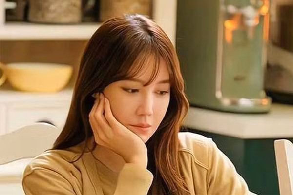 Chong mua nha, toi bo tien sua, me chong noi nhung dieu vo ly