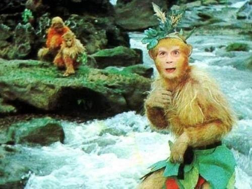 Sau khi bái sư, mất bao lâu Tôn Ngộ Không mới được học phép? Sau khi bai su, mat bao lau Ton Ngo Khong moi duoc hoc phep?