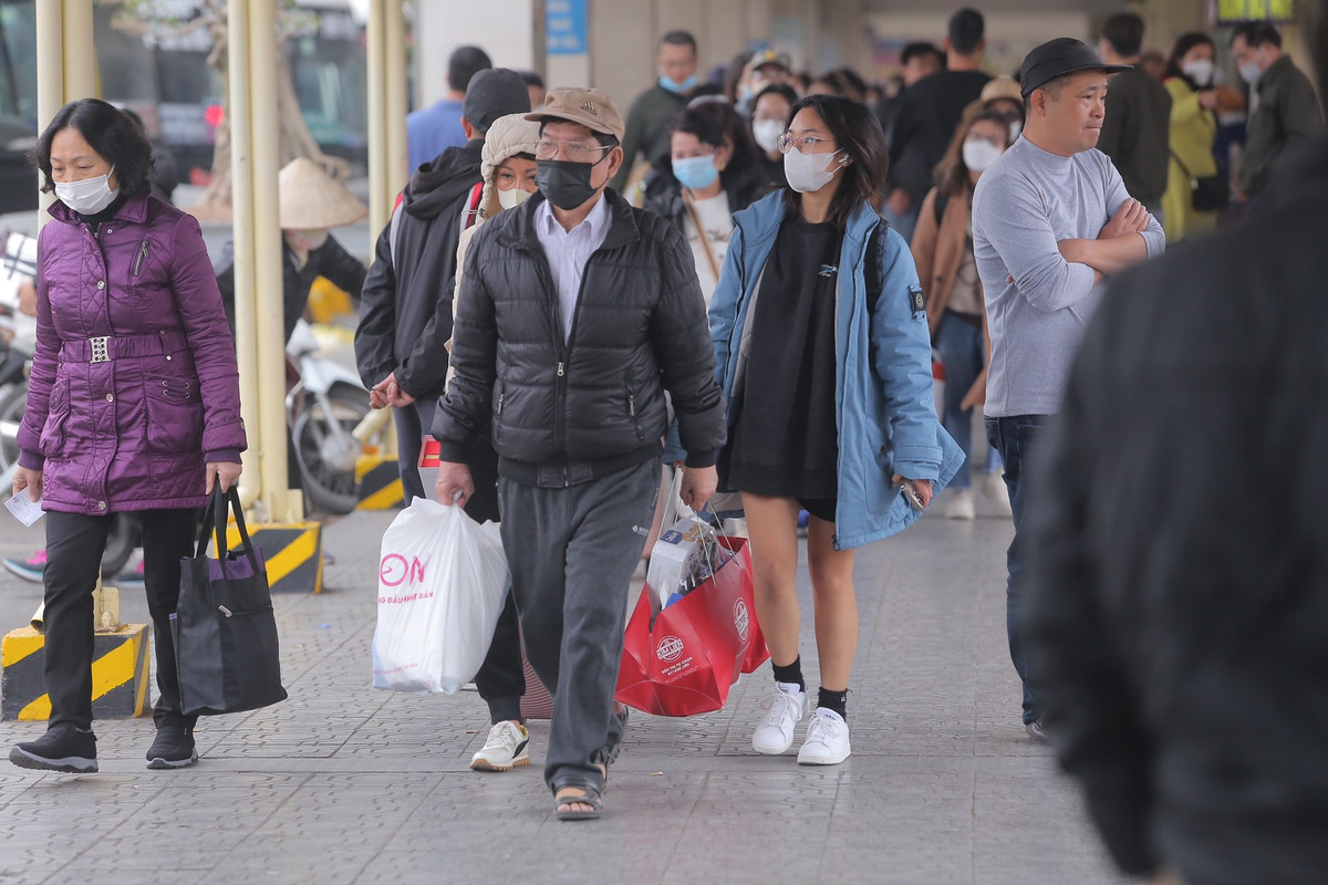 Lịch nghỉ Tết Âm lịch kéo dài 7 ngày nên nhiều người đã tranh thủ về quê, đi du lịch dịp này.