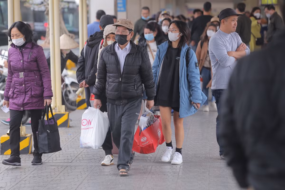 Lịch nghỉ Tết Âm lịch kéo dài 7 ngày nên nhiều người đã tranh thủ về quê, đi du lịch dịp này.