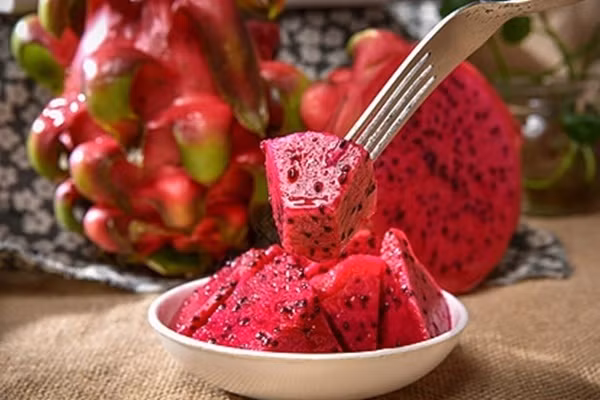 8 loai qua phu nu nen an de tranh nhiem trung duong tiet nieu-Hinh-3