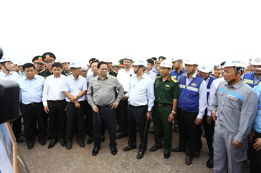 Thủ tướng kiểm tra tiến độ dự án Cảng Hàng không quốc tế Long Thành - Hình 3 Thu tuong kiem tra tien do du an Cang Hang khong quoc te Long Thanh-Hinh-3