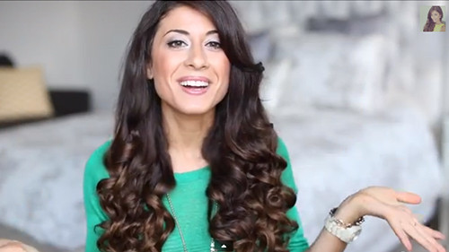 Và bạn đã có kiểu tóc xoăn lọn đẹp xinh như mong ước mà không cần tới sử dụng dụng cụ nhiệt.