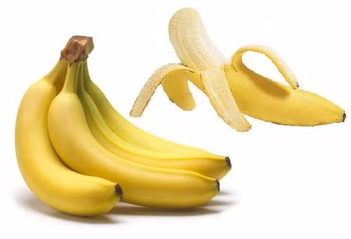 Chuối: Để trẻ nhai quả chuối chín khi mọc răng. Đây là loại trái cây tốt cho trẻ vì có chứa nhiều loại đường thiên nhiên - sucrose, fructose và glucose kết hợp với chất xơ. Chuối cũng là một loại thực phẩm cung cấp năng lượng tốt cho con trẻ.