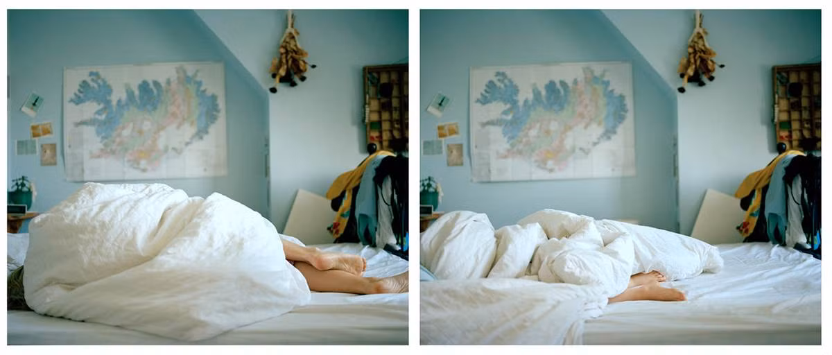 Mẹ và con say giấc nồng vào một buổi sáng năm 2008.