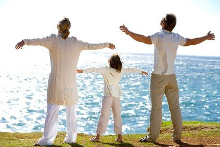 Và cũng cần bổ sung cho con các bài tập củng cố cơ vai, cơ chân, tay, lưng, bụng, chạy 10-15 giây và đi bộ kết thúc nhằm hồi tỉnh hô hấp, điều hòa hoạt động tim, chuyển dần cơ thể vào trạng thái yên tĩnh bình thường.