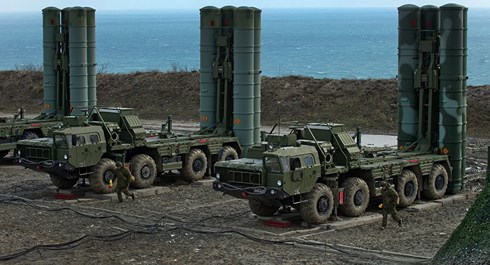Vi sao An Do mua S-400 cua Nga bat chap bi My doa trung phat?