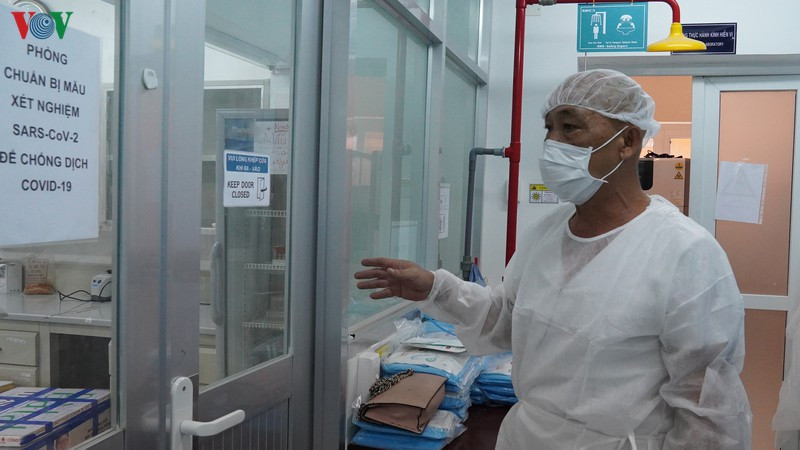 Cách đây hơn 3 tháng, tại Trung tâm cúm quốc gia - Viện Pasteur TP.HCM, bác sĩ đã làm xét nghiệm phát hiện ra ca mắc Covid-19 đầu tiên ở Việt Nam.