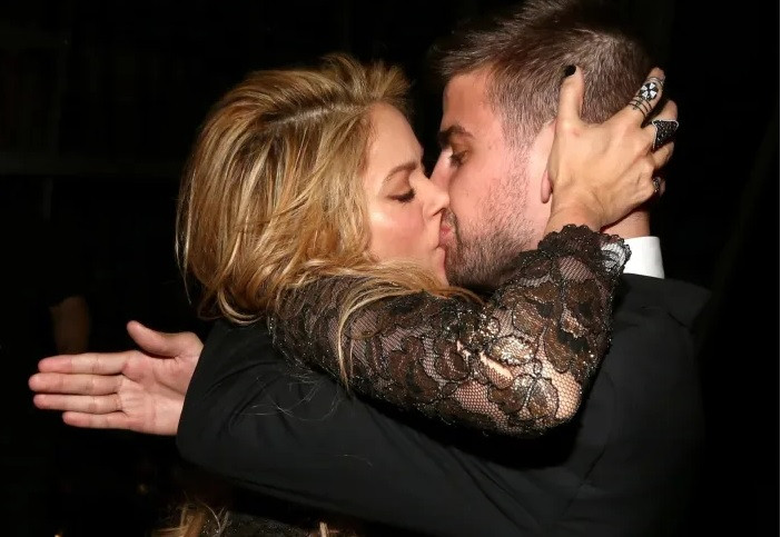 Bồ trẻ dùng chiêu độc, Pique ghen ngược về bỏ Shakira gấp - Hình 5 Bo tre dung chieu doc, Pique ghen nguoc ve bo Shakira gap-Hinh-5