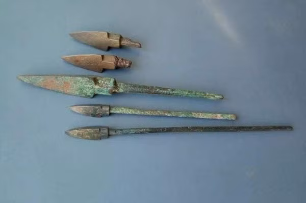 Bi mat ve than vat duoc chon cung Tan Thuy Hoang-Hinh-3