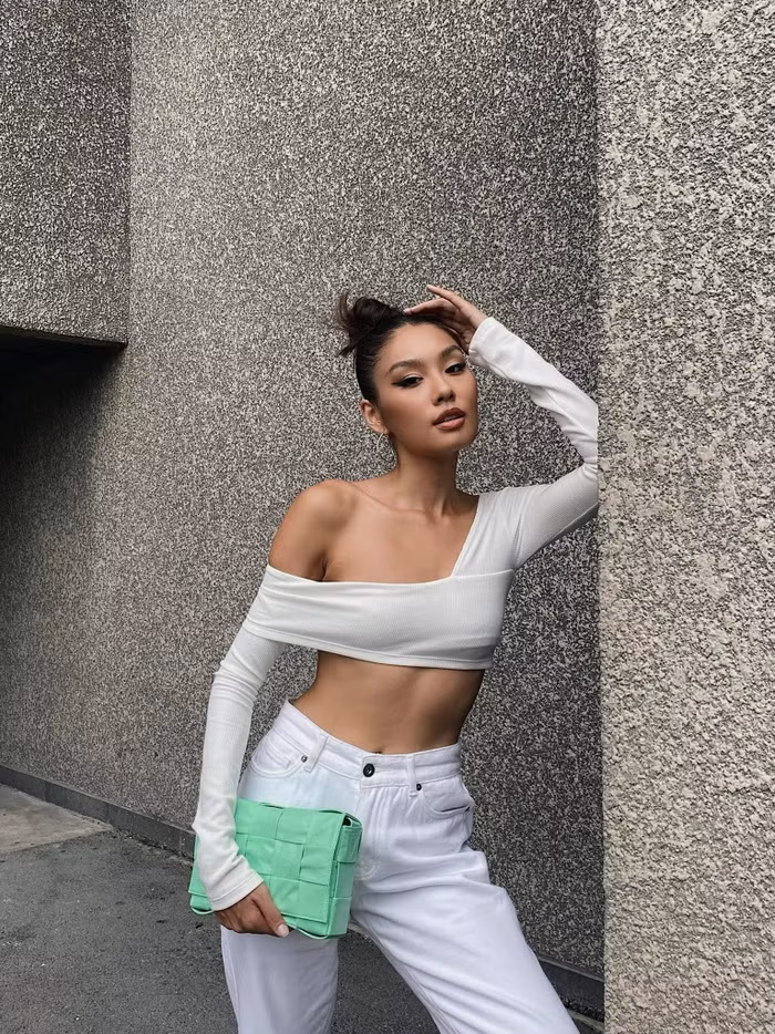 Thao Nhi Le khoe vong mot, dang anh ho bao du dang thi hoa hau-Hinh-6