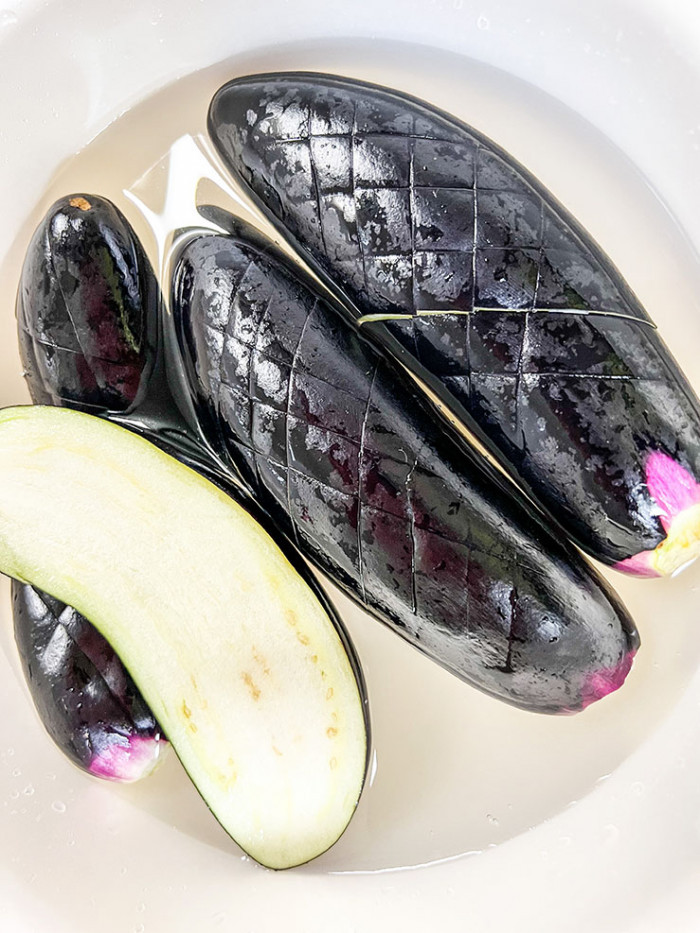 1 mẹo nhỏ ngăn cà tím ngấm dầu, hút 80 nghìn lượt thích, nhiều người thử và thành công 2