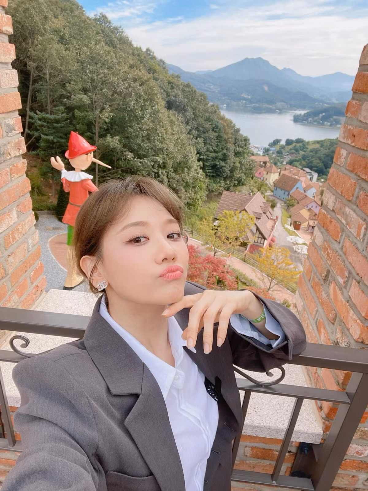 Vo danh hai Viet: Nguoi dung ten tai san, nguoi duoc chong benh vuc-Hinh-6