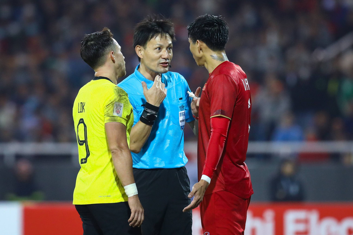 Van Hau va nhung tinh huong gay tranh cai truoc Malaysia-Hinh-3