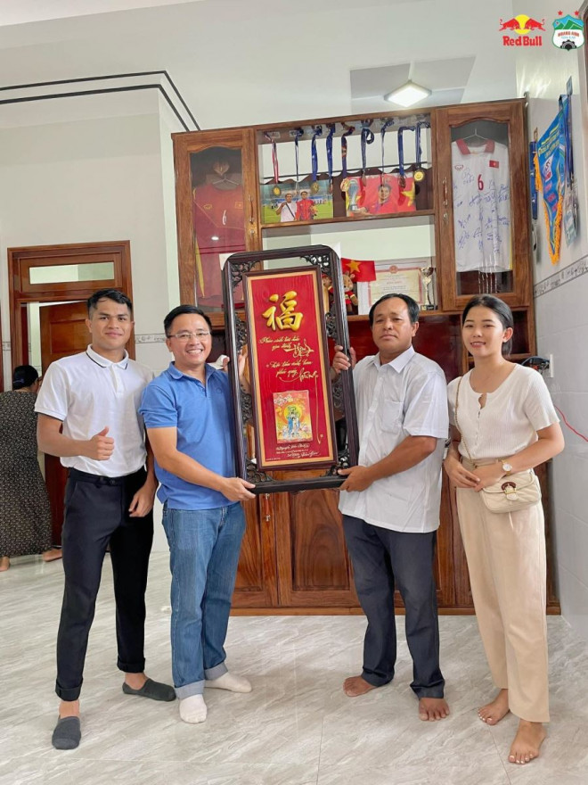 Biệt phủ lớn nhất huyện Bắc Bình của cầu thủ U23 Việt Nam Biet phu lon nhat huyen Bac Binh cua cau thu U23 Viet Nam