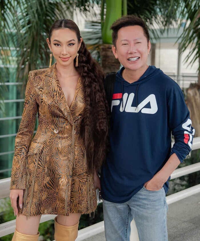 Mối quan hệ giữa Thuỳ Tiên và chủ tịch Miss Grand International ngoài đời - Hình 3 Moi quan he giua Thuy Tien va chu tich Miss Grand International ngoai doi-Hinh-3