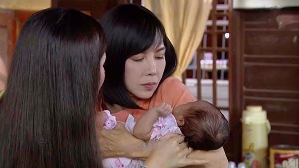 Chau vua sinh do hon, me chong bat xet nghiem ADN-Hinh-2