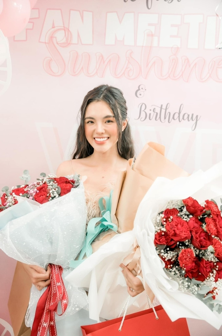 Angela Phương Trinh thay đổi thế nào sau 16 năm đóng 'Mùi ngò gai'? - Hình 7 Angela Phuong Trinh thay doi the nao sau 16 nam dong 'Mui ngo gai'?-Hinh-7