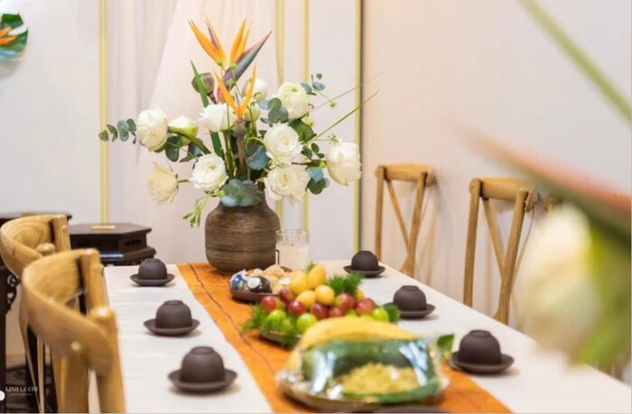 Ý nghĩa thiệp cưới của Đỗ Mỹ Linh và con trai bầu Hiển - Hình 3 Y nghia thiep cuoi cua Do My Linh va con trai bau Hien-Hinh-3