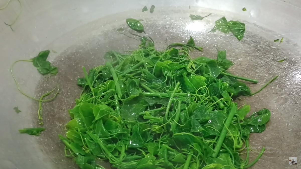 Thứ rau dại có mùi khai nồng, nay thành món đặc sản - Hình 4 Thu rau dai co mui khai nong, nay thanh mon dac san-Hinh-4