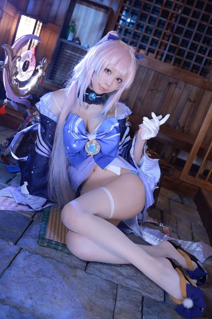 Bong mat voi man cosplay game Genshin Impact “thieu vai”-Hinh-6