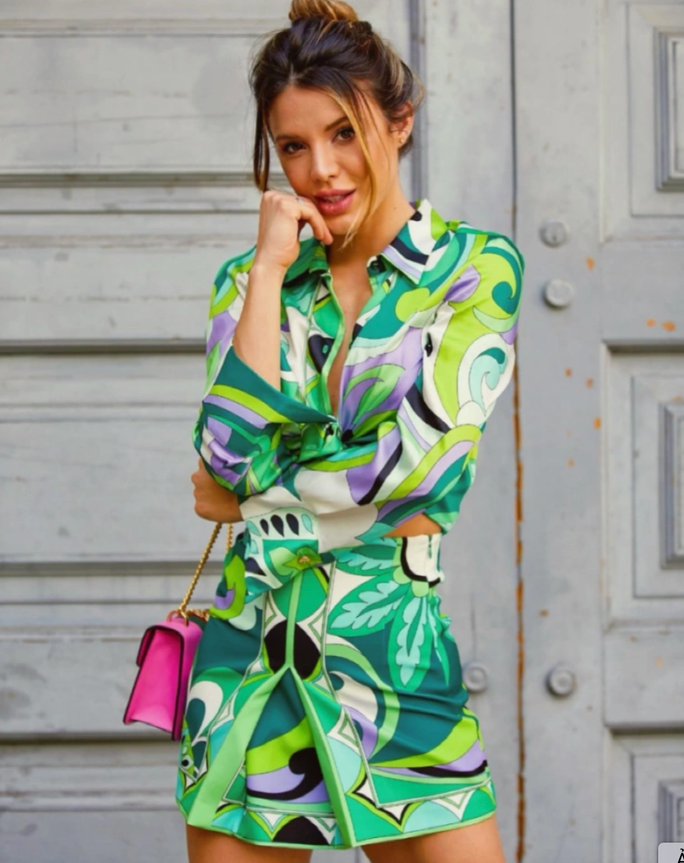 Ban gai thich bikini ti hon 