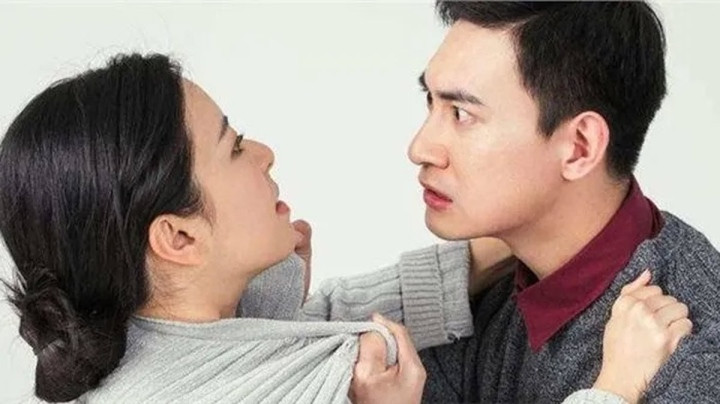 Gửi vài tấm ảnh cho sếp, vợ tôi phá sự nghiệp của chồng Gui vai tam anh cho sep, vo toi pha su nghiep cua chong