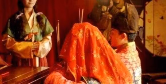 Tai sao nguoi co dai lai goi dem tan hon la “vao dong phong”?-Hinh-4