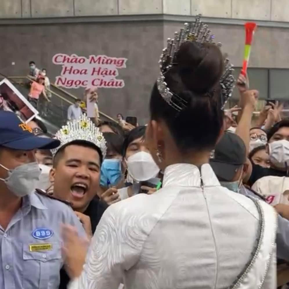 Ngoc Chau ve Tay Ninh, netizen hu hon ban sao xuat hien-Hinh-8