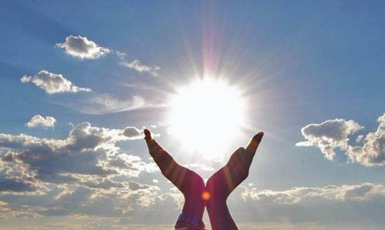 Nếu chỉ chăm chăm tư lợi, ích kỷ, người xung quanh ghét bỏ thì tự hủy hoại tương lai của mình, đời này chẳng bao giờ có cơ hội gặp được quý nhân. 