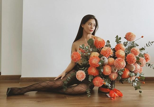 Ve goi cam cua Bui Lan Huong dong Khanh Ly trong 