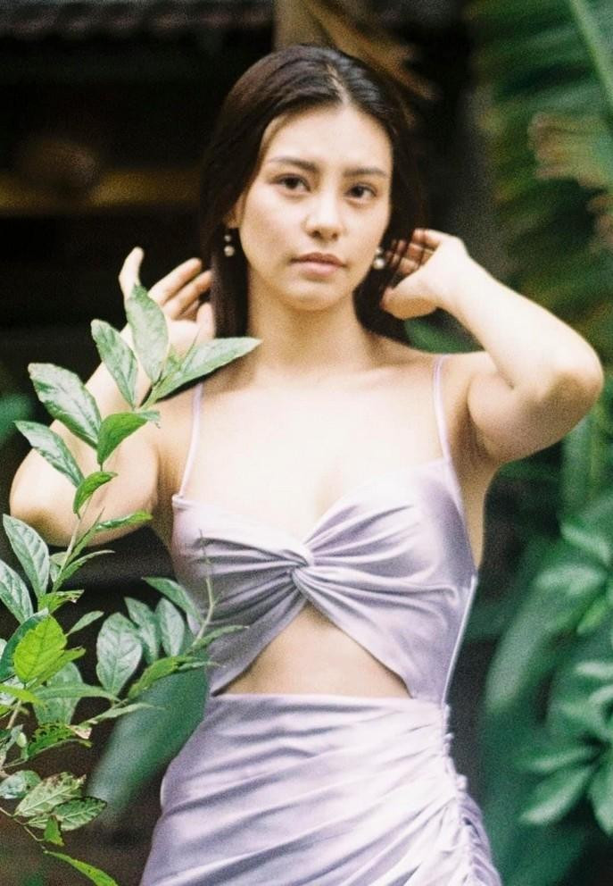 Ve goi cam cua Bui Lan Huong dong Khanh Ly trong 