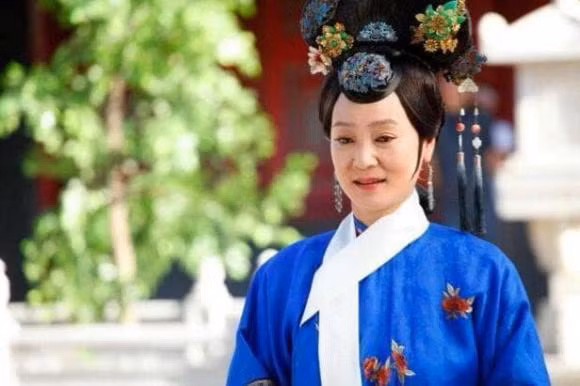 Phi tan sung man nhat thoi nha Thanh, 50 tuoi van duoc thi tam-Hinh-3