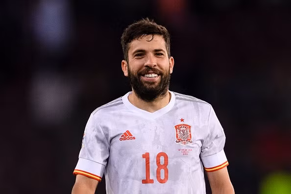 Jordi Alba (33 tuổi - 9 triệu euro): Alba là cái tên không thể thay thế trong đội hình Barca trong nhiều mùa giải. Ở mùa trước, cựu cầu thủ Valencia đã thực hiện đến 10 pha kiến tạo, thành tích không hậu vệ nào tại La Liga có thể chạm đến.