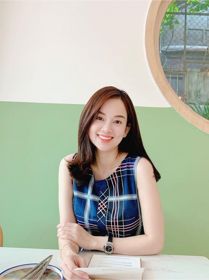 hìn Ly Kute bây giờ ai cũng phải thừa nhận "gái một con trông mòn con mắt".