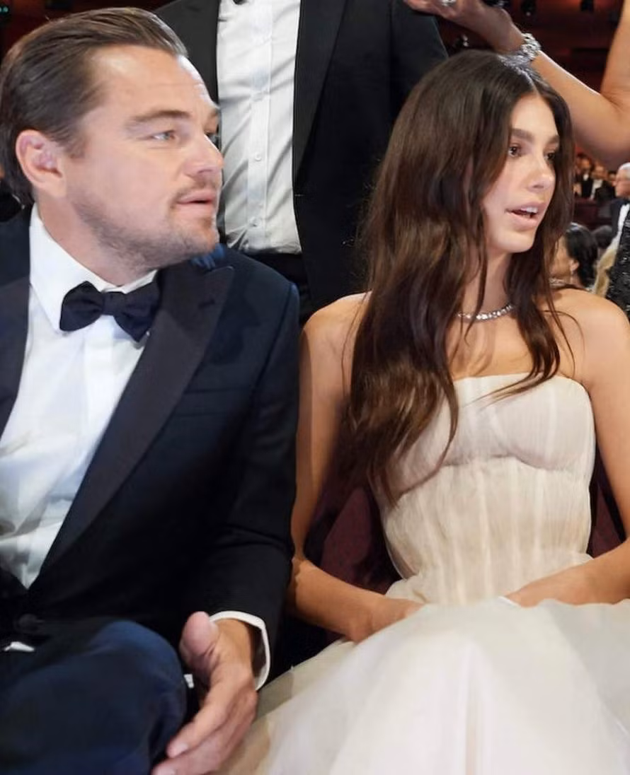 Camila Morrone và DiCaprio đã bên nhau 4 năm. Đây là mối tình được đánh giá là bền chặt, hạnh phúc của tài tử Titanic. Cặp sao bắt đầu hẹn hò từ tháng 12/2017. Họ cùng nhau đến nhiều địa điểm nổi tiếng ở châu Âu, về thăm mẹ của Morrone và cùng nhau xuất hiện ở lễ trao giải Oscar năm 2020. Tháng 5, cặp sao tận hưởng thời gian hạnh phúc ở Malibu và quay lại nơi này để làm lễ kỷ niệm 4 năm yêu nhau vào tháng 7. Tới tháng 8, truyền thông thế giới khẳng định họ đã chia tay. Một tháng sau đó, DiCaprio vướng tin đồn đang tìm hiêu Gigi Hadid.