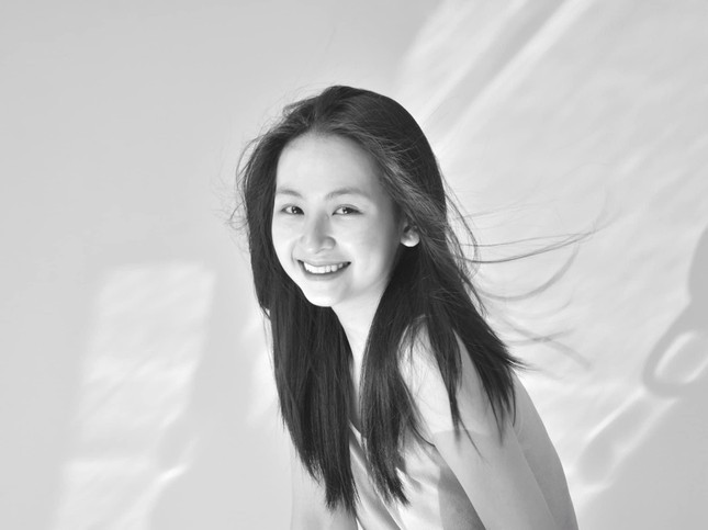 Bản thân Phương Khanh trong tương lai cũng hy vọng và phấn đấu sẽ trở nên hoàn thiện hơn. Đặc biệt là giữ được ngọn lửa đam mê dành cho nghệ thuật trong chính trái tim mình để luôn rực cháy và giúp mình đạt được mục tiêu đã đề ra.