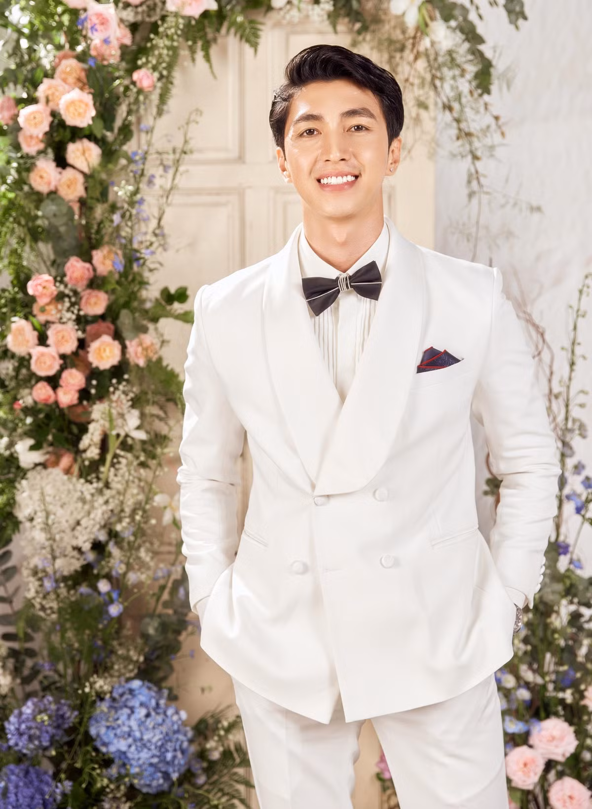 Bình An hơn bạn gái 5 tuổi, quê tại Phú Thọ và là diễn viên truyền hình. Anh từng tham gia nhiều bộ phim như Chạy trốn thanh xuân, Những cô gái trong thành phố, Ngược chiều nước mắt, Gara hạnh phúc.