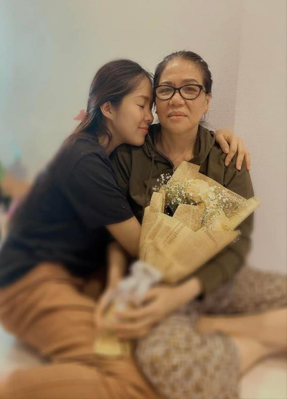 Le Phuong khoe khung anh than thiet ben me chong, tiet lo dam me chung-Hinh-6