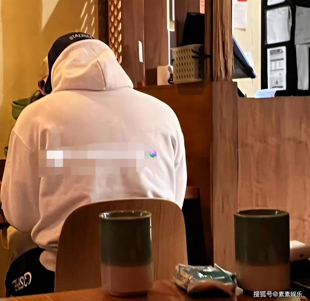 Nguoi ham mo tra tien bua an cho Hyun Bin - Son Ye Jin