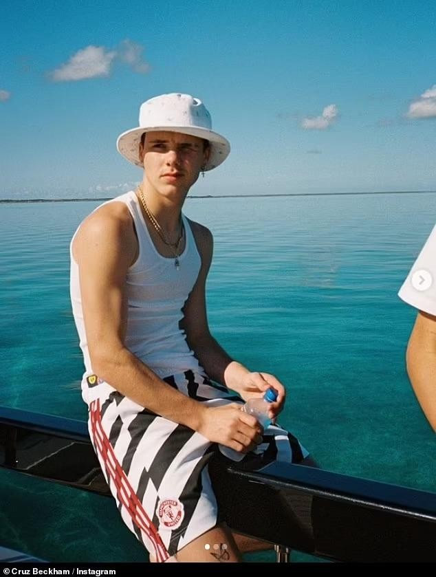 Con trai David Beckham sap lam ca si chuyen nghiep