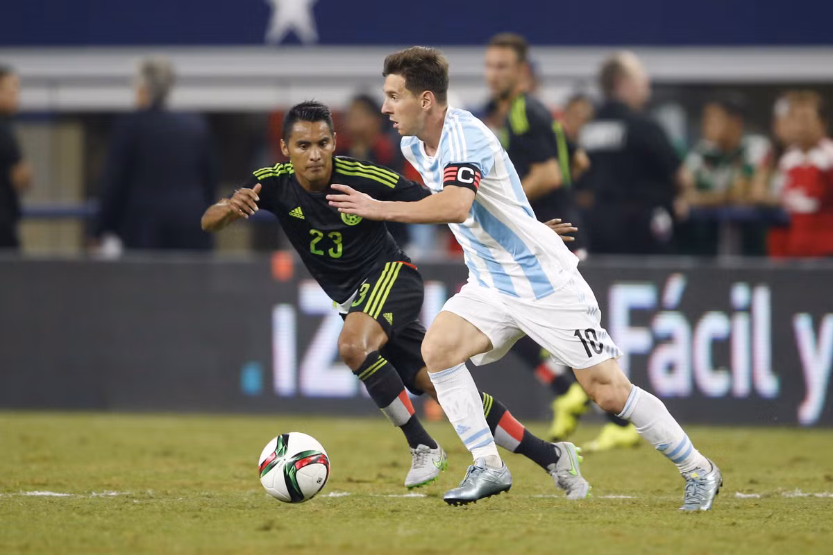 Nhan dinh Argentina vs Mexico: Messi nguy co ve nuoc som-Hinh-2