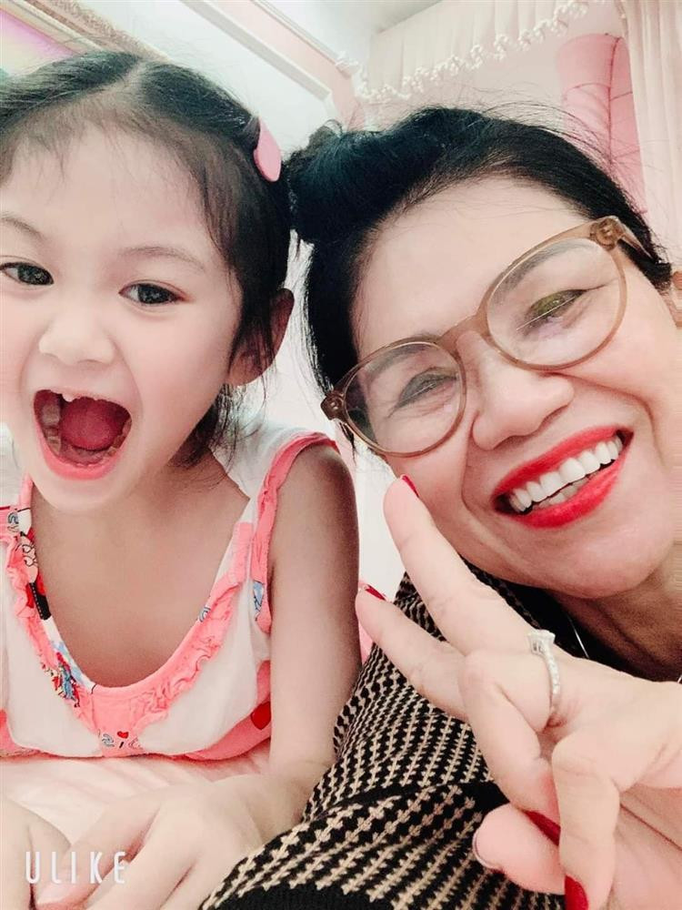 He lo ve nguoi me ruot cuc xin cua dai gia Doan Di Bang