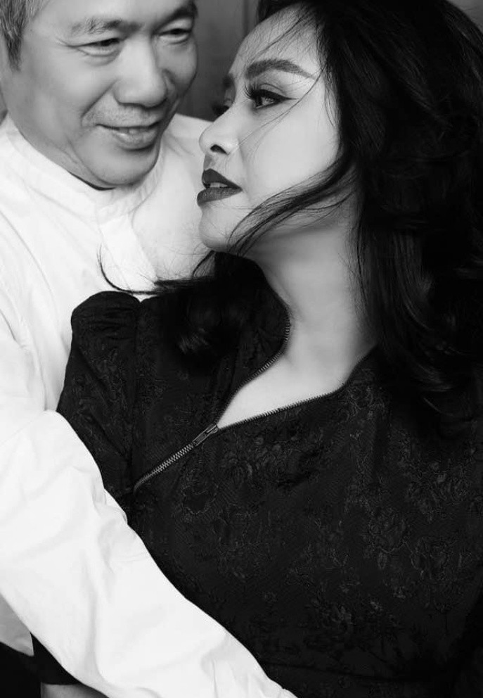 Diva Thanh Lam nhắn gửi yêu thương tới bạn đời trong những ngày cuối năm.