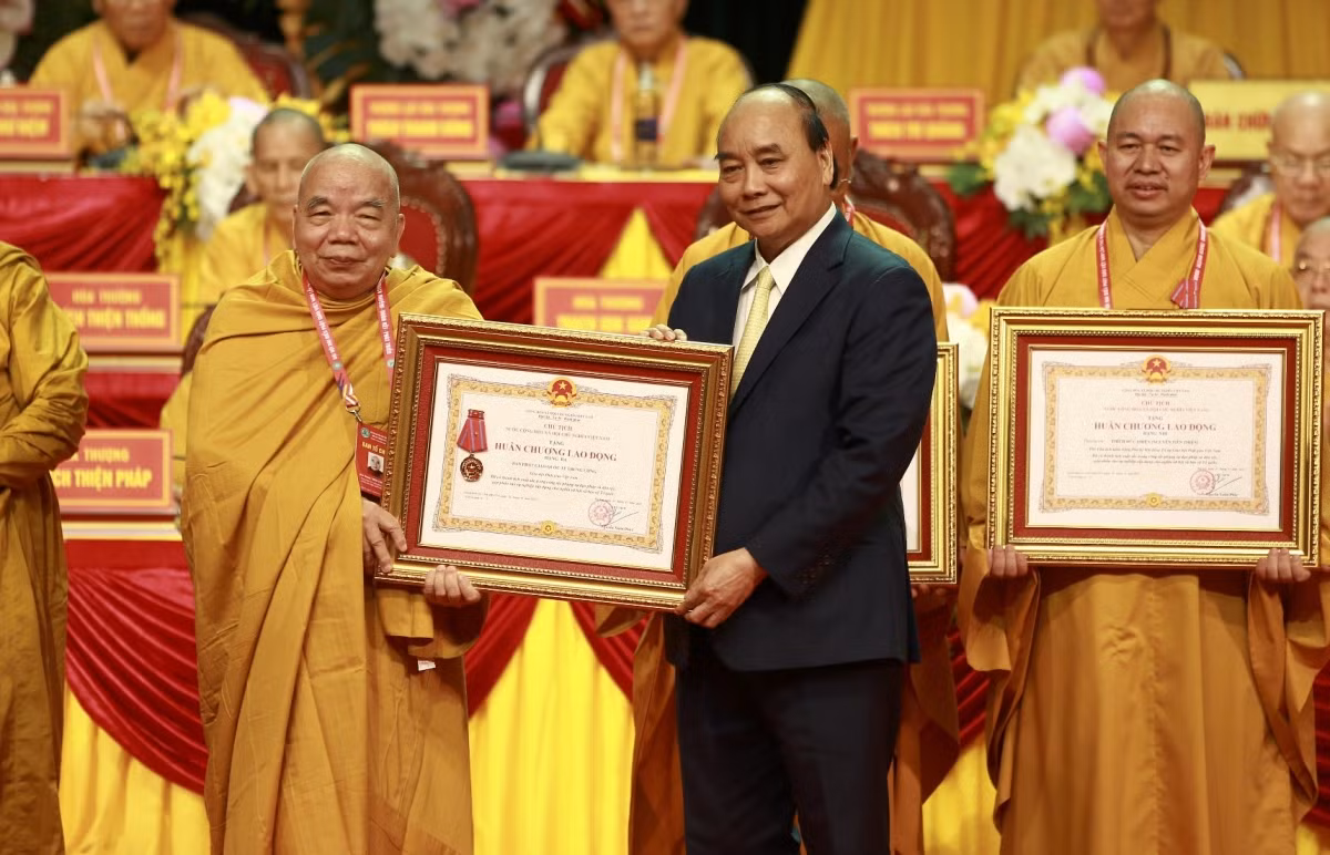 Phat huy gia tri tot dep cua ton giao cho phat trien dat nuoc-Hinh-5